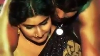 Sultry Indian Tamil Aunty In Action