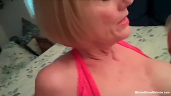 Vintage Granny Seduction: Arousing Oral Encounter