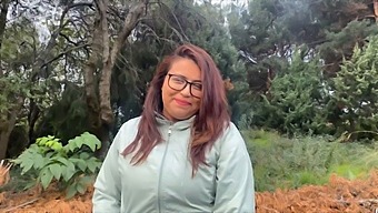 A Street Hookup With A Mature Nurse Who Gives Oral Sex In A Car For Cash