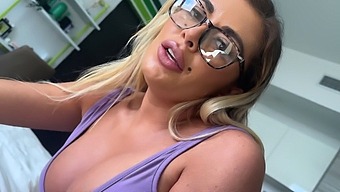 Vivianne Desilva'S Household Fantasy: Big Tits And Ass, Oral, And Creampie