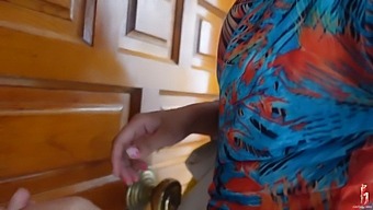 Brunette Teen Trades Oral And Anal Sex On The Street